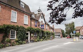 Hinds Head Hotel Aldermaston